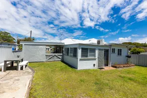 Tuncurry Cottage - Image 5