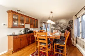 Amenity-Rich Fun Cabin~HotTub*GameRm*20-min to Ski - Image 5