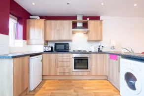 Durham 2-Bed Apartment - Image 3
