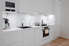 Modern Sauna Suite & Tripla mall – 2 min to Train - Image 4