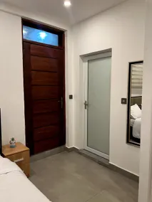 Comfy room in Modern Apartment - Image 5