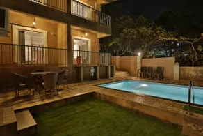 Peaceful 1 BHK Flat with Pool - Image 2