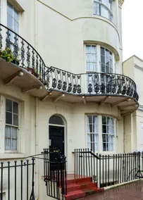 City Centre Flat 2 mins from beach and Shops. - Image 5