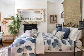 City Centre Flat 2 mins from beach and Shops. - Image 3