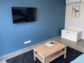 Original and comfortable 3-bedroom - Image 3