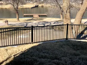 Home by the lake! Peaceful & view is amazing - Image 5