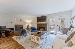 Stylish RaleighTownhome near North Hills/Crabtree - Image 5