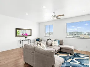 New build w/room for 8, near FrontRunner, shopping - Image 3