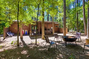 Near Hochatown | Hot Tub · Pool Table - Image 4