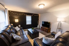 Hot tub getaway |Quiet 2bdrm Home | N. Broadripple - Image 2