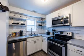 Hot tub getaway |Quiet 2bdrm Home | N. Broadripple - Image 3