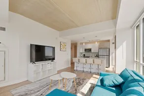 Stunning 2BR/2BA APT in Vibrant Assembly Square - Image 5