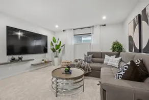 Luxury-4bed with AC-86"TV-BrandNew in Cranston, Calgary - Image 3