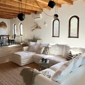 Island House Osljak - Image 2