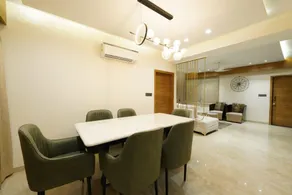 Woodlands Apartment- Fully furnished Luxury Apt - Image 5