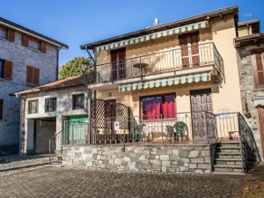 House Nicholas - Image 3