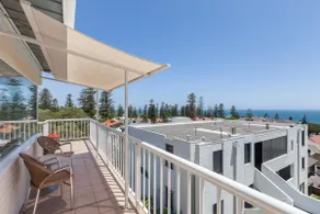 Penthouse Apartment with 180° Beach Views - Image 4