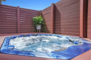 Modern Executive Ocean View Oasis Shell Cove Mansion 5 Minutes to Beach Sleeps 16 - Image 4