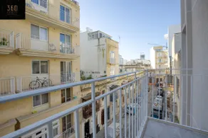 Spacious, brand new 2BR, just off the promenade - Image 5