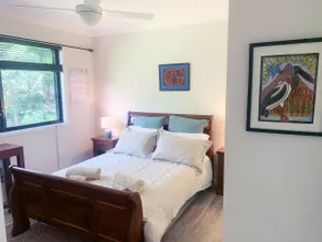Quiet Private Nimbin Town House With TV & Netflix - Image 3