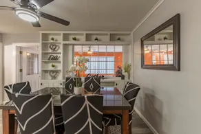 Modern ~ 3 Bedroom ~ Sleeps 8 ~11 mins to Hartford - Image 4