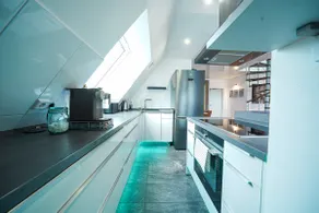 Exclusive business duplex – luxury & top location - Image 4