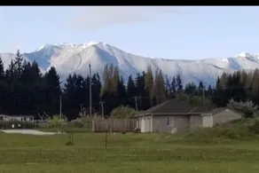 Soak up the mountain View in \" R Agnew Cottage\" - Image 4