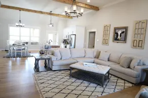 Modern Farmhouse on 1.5 Acres – Near Chattanooga - Image 2