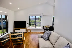 Beach House with Sea Views and Large Backyard - Image 2
