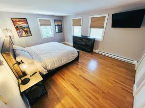 Spacious Country Home Freeport, 5 min to LL Bean! - Image 3