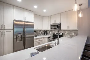 Newly Remodeled Near the Beach - Image 5