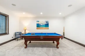 Olympus Luxury - Prime Location - HotTub, Theater and More - Image 3