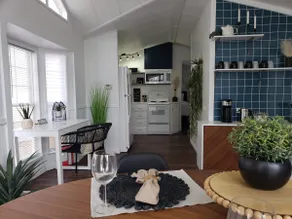 Luxe Mid-Century Mod Home - Image 5