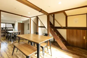 [minpark] Within walking distance of Dazaifu Tenmangu Shrine | Renovated old house | Up to 10 people | WiFi | Kitchen - Image 2