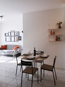 Modern, Bright, Lake View - Image 5