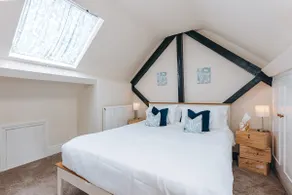 Rose Cottage at High Grosvenor - Image 5