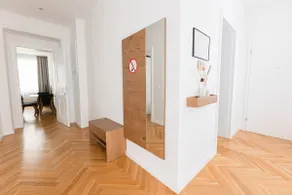 Deluxe apartment with balcony - Image 4