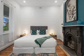 Federation Home, Modern, 4 Bed, 2 Bath, HotTub - Image 3