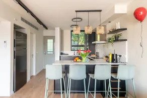 Breathtaking 2BR/2Baths/3Toilets Duplex Apt W/D/AC - Image 2