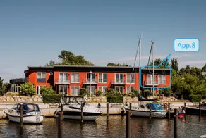 Water view: Apartment by the marina - Image 2