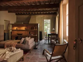 La Malvina ~5* historic center~ Private garden - Image 3