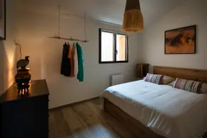 Large apartment for 6, travel & surf spirit - Image 5