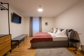 Spacious home with 3 bedrooms - Image 5