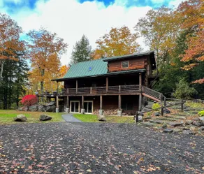 Three Bears Den near Androscoggin Lake Camp-Resort - Image 5