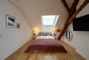 Lovely Loft in Historic District - Image 2