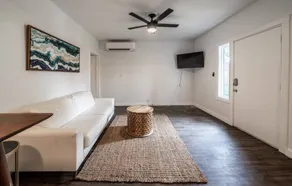 Private Backhouse • Patio-Fi – Sleeps 4 - Image 2