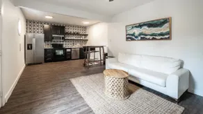 Private Backhouse • Patio-Fi – Sleeps 4 - Image 3