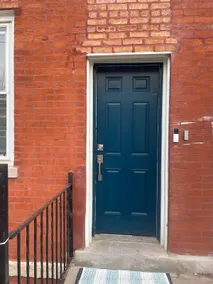 Pilsen Blue Door - Image 2