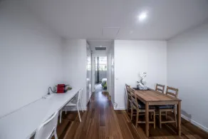 Provenance apartment, 1 bedroom free car space - Image 5