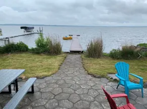 Lake Simcoe waterfront cottage - Image 2